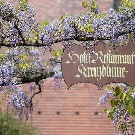 Kreuzblume & Restaurant Hotel 3*