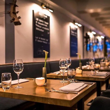 Kreuzblume & Restaurant Ξενοδοχείο 3*