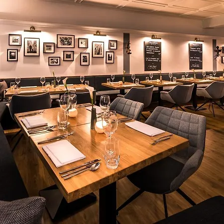 Ξενοδοχείο Kreuzblume & Restaurant 3*