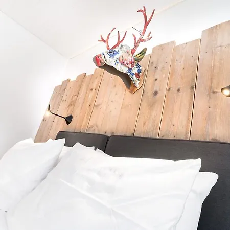 Kreuzblume & Restaurant Hotel 3*