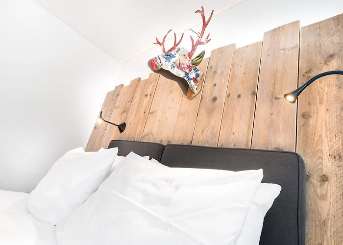 Kreuzblume & Restaurant Hotel 3*